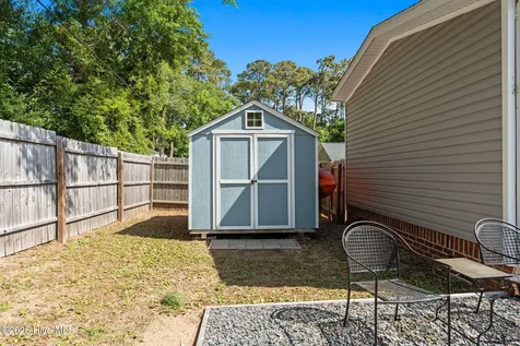 211 NE 76th Street Oak Island NC 28465