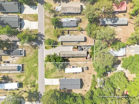 211 NE 76th Street Oak Island NC 28465