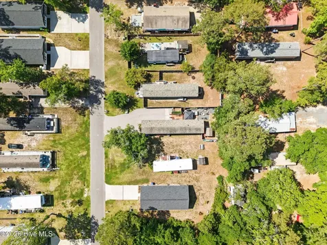 211 NE 76th Street Oak Island NC 28465