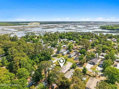 211 NE 76th Street Oak Island NC 28465