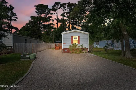 211 NE 76th Street Oak Island NC 28465