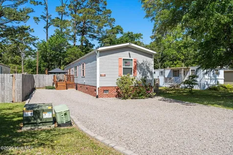 211 NE 76th Street Oak Island NC 28465