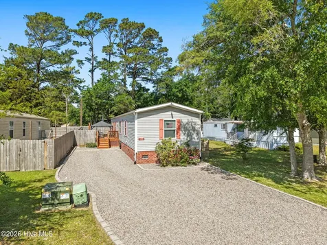 211 NE 76th Street Oak Island NC 28465