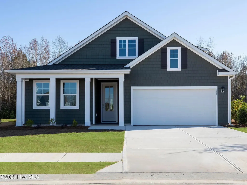415 Matthews Farm Road Hubert NC 28539