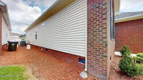 303 Commonsgate Drive Goldsboro NC 27530