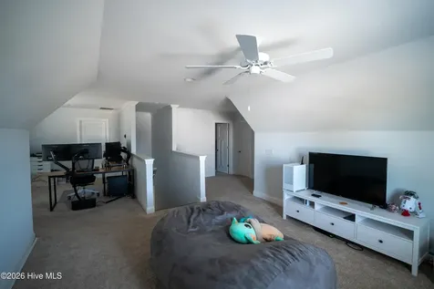 6033 Sand Ridge Avenue Wilmington NC 28409