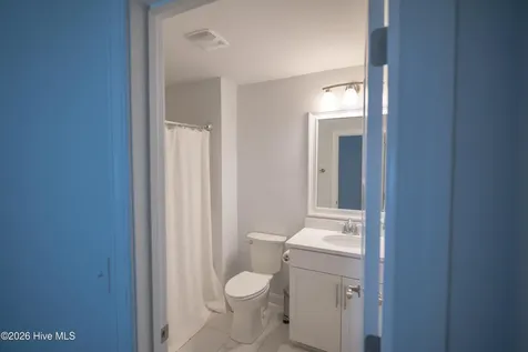 6033 Sand Ridge Avenue Wilmington NC 28409