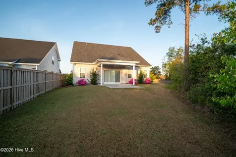 6033 Sand Ridge Avenue Wilmington NC 28409