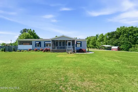 545 Koonce Fork Road Richlands NC 28574