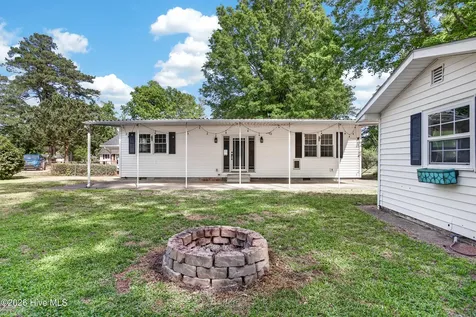 1115 Clifton Road Jacksonville NC 28540