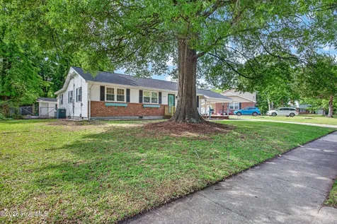 1115 Clifton Road Jacksonville NC 28540