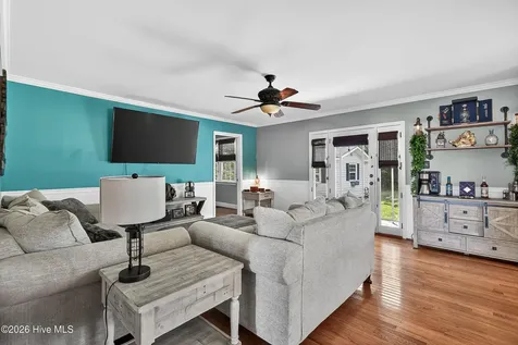1115 Clifton Road Jacksonville NC 28540