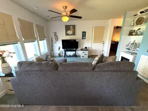 123 Lasseters Landing Columbia NC 27925