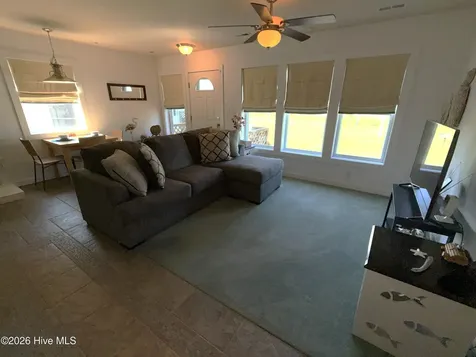 123 Lasseters Landing Columbia NC 27925