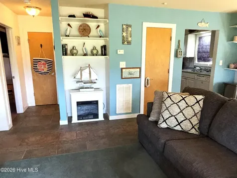 123 Lasseters Landing Columbia NC 27925