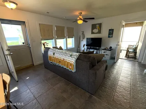 123 Lasseters Landing Columbia NC 27925