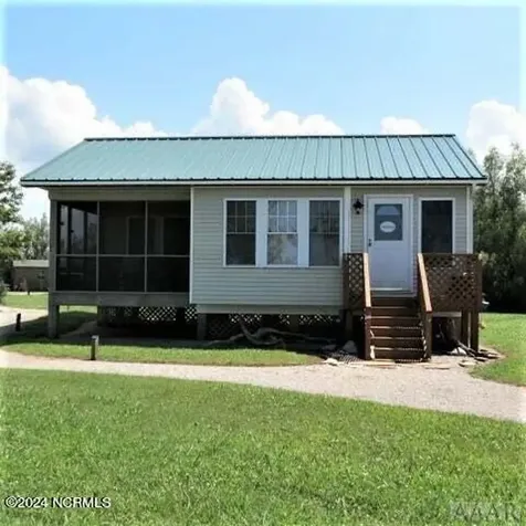 123 Lasseters Landing Columbia NC 27925