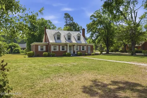 609 S Main Street Red Springs NC 28377
