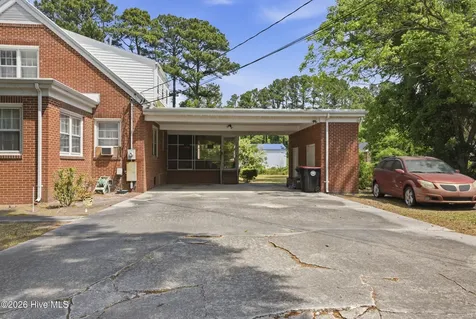 609 S Main Street Red Springs NC 28377