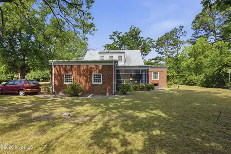 609 S Main Street Red Springs NC 28377