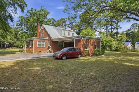 609 S Main Street Red Springs NC 28377