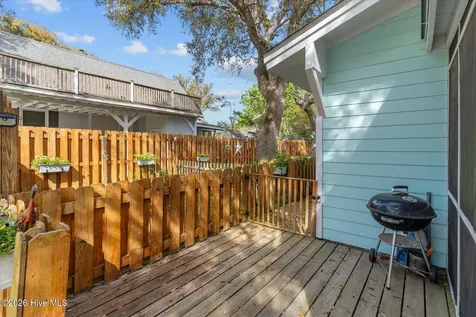 104 SE 5th Street Oak Island NC 28465