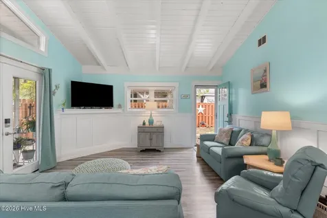 104 SE 5th Street Oak Island NC 28465