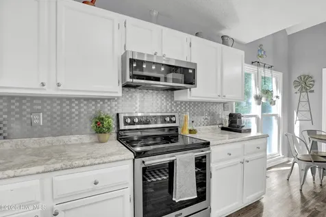 917 Mandarin Trail Jacksonville NC 28540