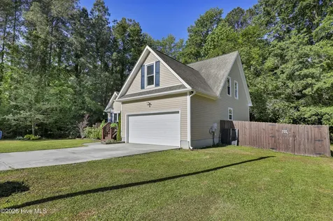 917 Mandarin Trail Jacksonville NC 28540
