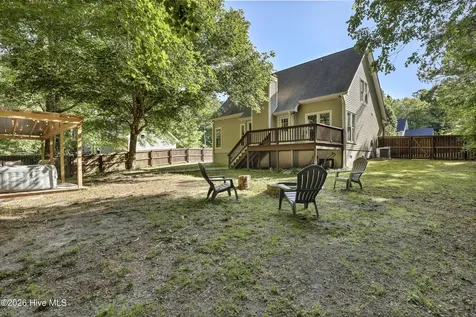 917 Mandarin Trail Jacksonville NC 28540