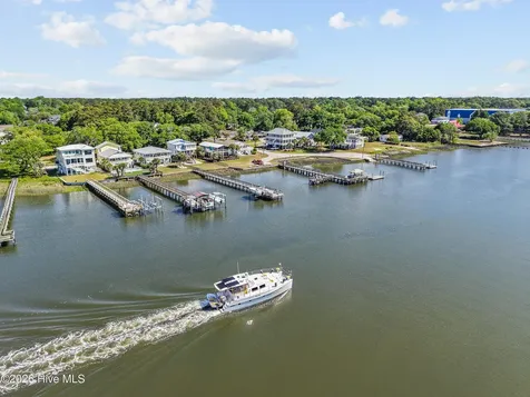 2024 Camelot Drive SW Ocean Isle Beach NC 28469