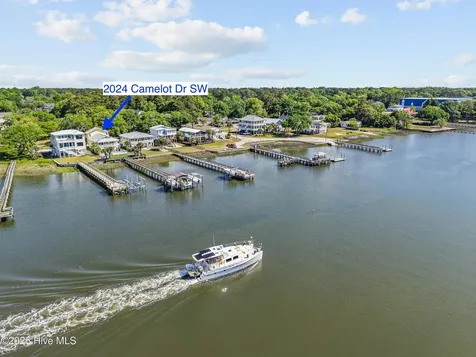 2024 Camelot Drive SW Ocean Isle Beach NC 28469