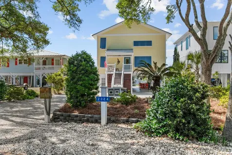 2024 Camelot Drive SW Ocean Isle Beach NC 28469