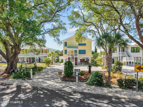 2024 Camelot Drive SW Ocean Isle Beach NC 28469