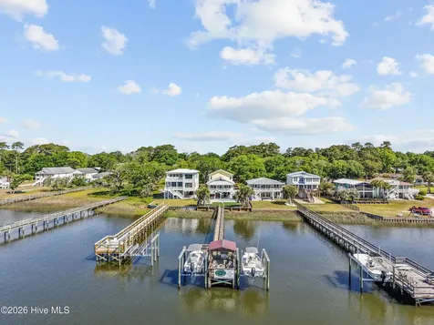 2024 Camelot Drive SW Ocean Isle Beach NC 28469