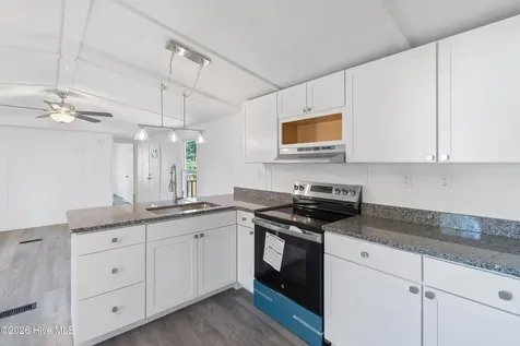 2828 Burnsville Street SW Supply NC 28462