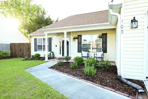 103 Spanish Moss Court Hampstead NC 28443
