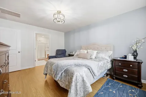 112 Albemarle Drive Washington NC 27889