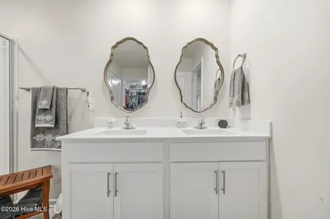 112 Albemarle Drive Washington NC 27889
