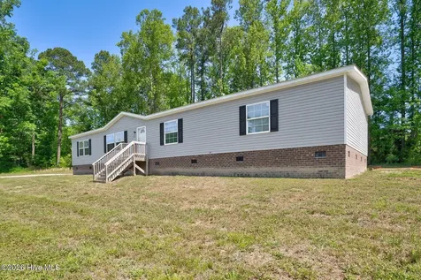 8711 Pleasant Grove Church Road Spring Hope NC 27882