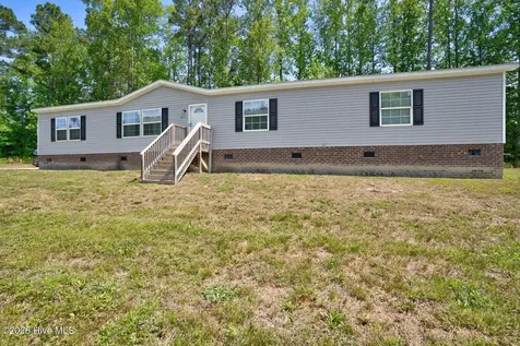 8711 Pleasant Grove Church Road Spring Hope NC 27882