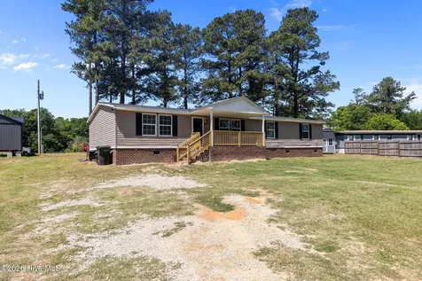 152 John Brown Road Raeford NC 28376
