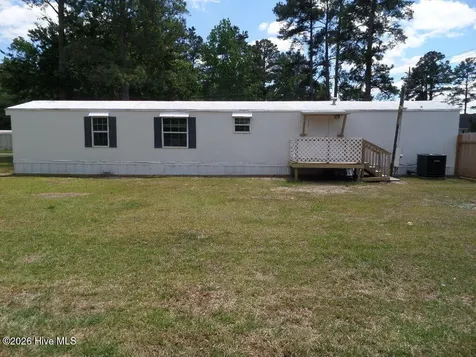 2408 Moore Avenue New Bern NC 28562