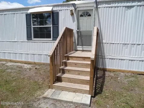 2408 Moore Avenue New Bern NC 28562
