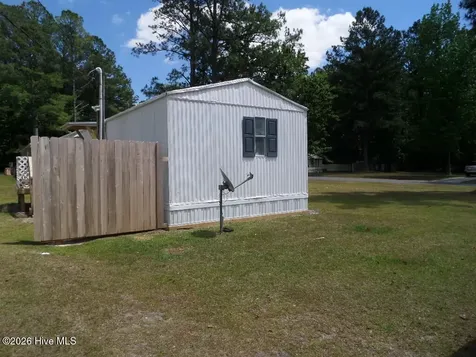 2408 Moore Avenue New Bern NC 28562