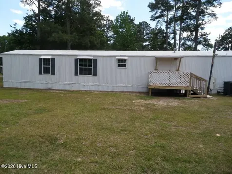 2408 Moore Avenue New Bern NC 28562
