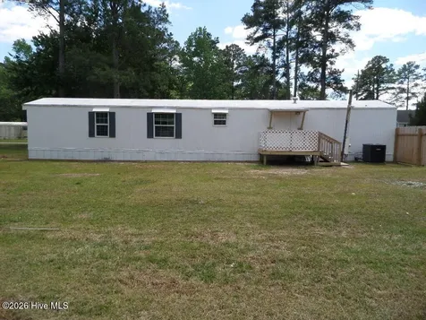 2408 Moore Avenue New Bern NC 28562