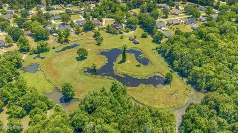 201 Winding Creek Road Rocky Point NC 28457
