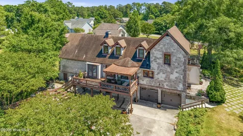 201 Winding Creek Road Rocky Point NC 28457