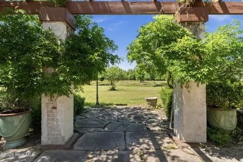 201 Winding Creek Road Rocky Point NC 28457